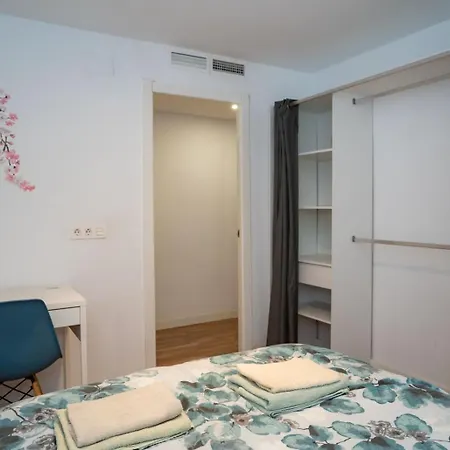 Chic Spacious 아파트 *