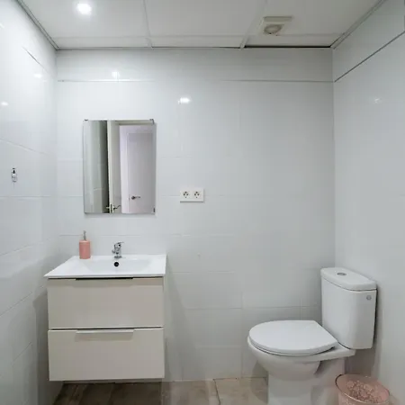 Chic Spacious *