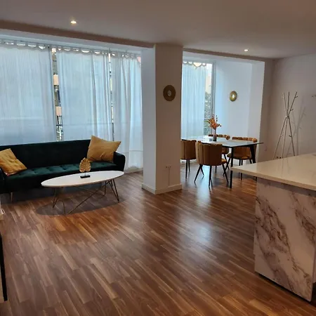 Chic Spacious * 말라가