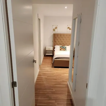 Chic Spacious Lägenhet Málaga