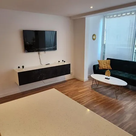 Chic Spacious
