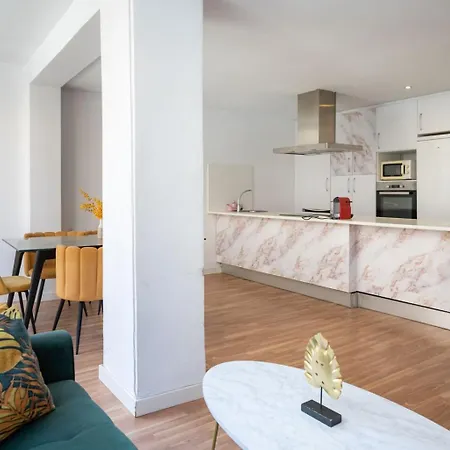 Lägenhet Chic Spacious
